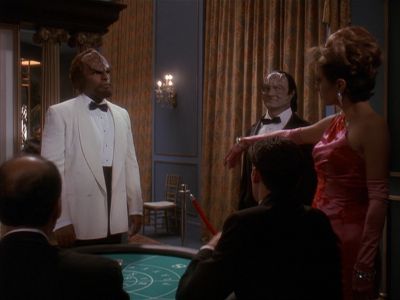 Star Trek: Deep Space Nine Screencaps "Our Man Bashir" (S4:E10)