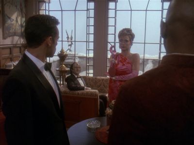 Star Trek: Deep Space Nine Screencaps "Our Man Bashir" (S4:E10)