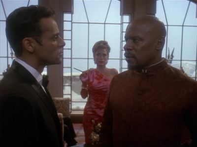 Star Trek: Deep Space Nine Screencaps "Our Man Bashir" (S4:E10)