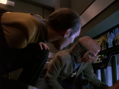 Star Trek: Deep Space Nine Screencaps "Our Man Bashir" (S4:E10)