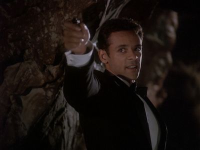 Star Trek: Deep Space Nine Screencaps "Our Man Bashir" (S4:E10)