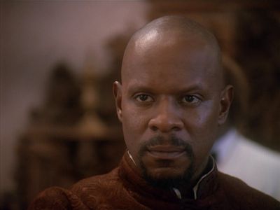 Star Trek: Deep Space Nine Screencaps "Our Man Bashir" (S4:E10)