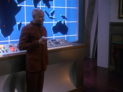 Star Trek: Deep Space Nine Screencaps "Our Man Bashir" (S4:E10)