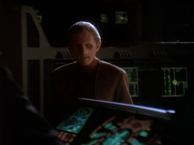 Star Trek: Deep Space Nine Screencaps "Our Man Bashir" (S4:E10)