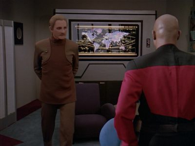 Star Trek: Deep Space Nine Screencaps "Paradise Lost" (S4:E12)