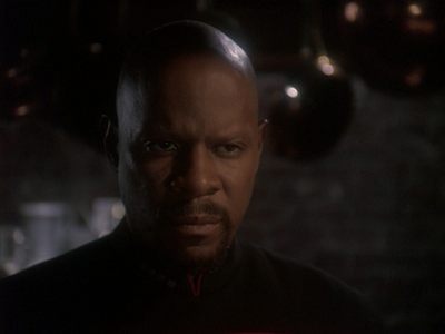 Star Trek: Deep Space Nine Screencaps "Paradise Lost" (S4:E12)
