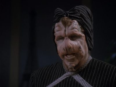 Star Trek: Deep Space Nine Screencaps "Paradise Lost" (S4:E12)
