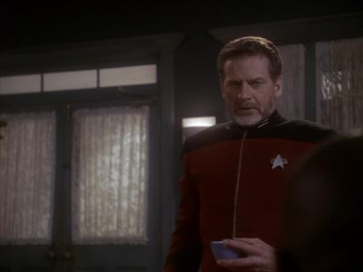 Star Trek: Deep Space Nine Screencaps "Paradise Lost" (S4:E12)