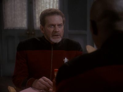 Star Trek: Deep Space Nine Screencaps "Paradise Lost" (S4:E12)