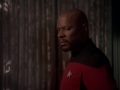 Star Trek: Deep Space Nine Screencaps "Paradise Lost" (S4:E12)