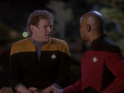 Star Trek: Deep Space Nine Screencaps "Paradise Lost" (S4:E12)