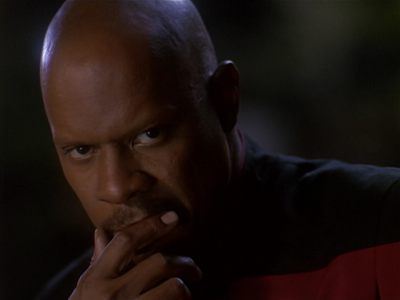 Star Trek: Deep Space Nine Screencaps "Paradise Lost" (S4:E12)