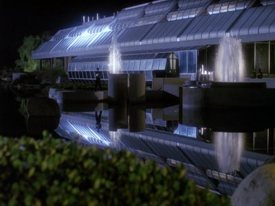 Star Trek: Deep Space Nine Screencaps "Paradise Lost" (S4:E12)