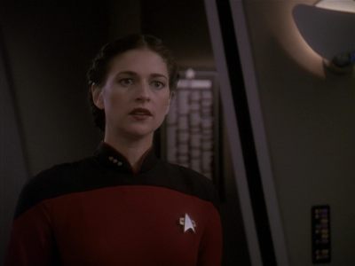 Star Trek: Deep Space Nine Screencaps "Paradise Lost" (S4:E12)
