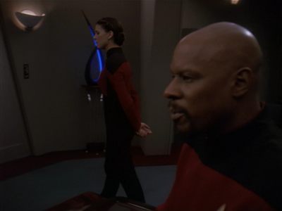 Star Trek: Deep Space Nine Screencaps "Paradise Lost" (S4:E12)