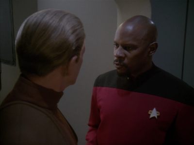 Star Trek: Deep Space Nine Screencaps "Paradise Lost" (S4:E12)