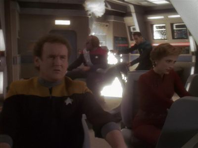 Star Trek: Deep Space Nine Screencaps "Paradise Lost" (S4:E12)