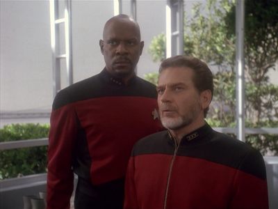 Star Trek: Deep Space Nine Screencaps "Paradise Lost" (S4:E12)