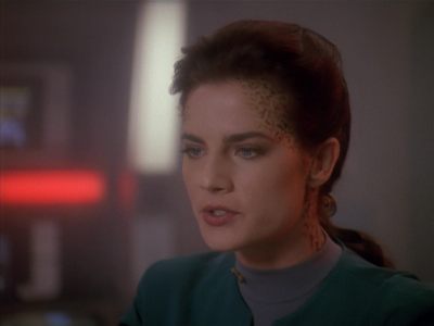 Star Trek: Deep Space Nine Screencaps "Paradise Lost" (S4:E12)