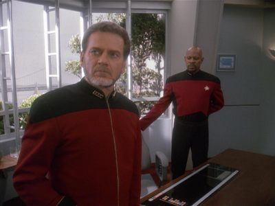 Star Trek: Deep Space Nine Screencaps "Paradise Lost" (S4:E12)