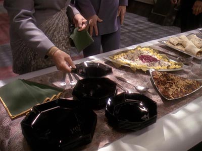 Star Trek: Deep Space Nine Screencaps "Crossfire" (S4:E13)