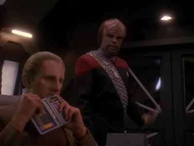 Star Trek: Deep Space Nine Screencaps "Crossfire" (S4:E13)