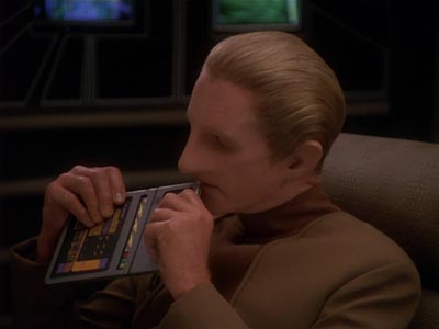 Star Trek: Deep Space Nine Screencaps "Crossfire" (S4:E13)