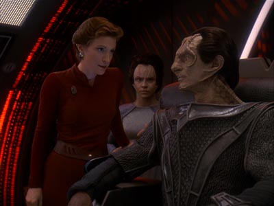 Star Trek: Deep Space Nine Screencaps "Return to Grace" (S4:E14)