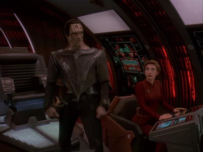 Star Trek: Deep Space Nine Screencaps "Return to Grace" (S4:E14)