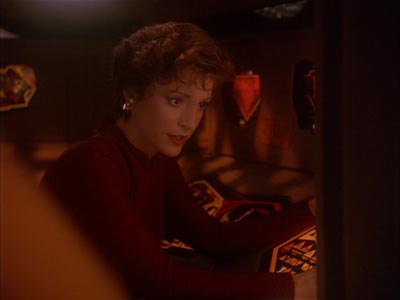 Star Trek: Deep Space Nine Screencaps "Return to Grace" (S4:E14)