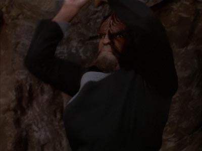 Star Trek: Deep Space Nine Screencaps "The Sons of Mogh" (S4:E15)