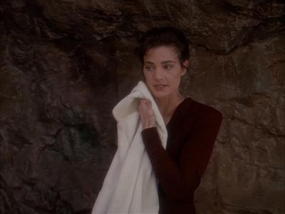 Star Trek: Deep Space Nine Screencaps "The Sons of Mogh" (S4:E15)