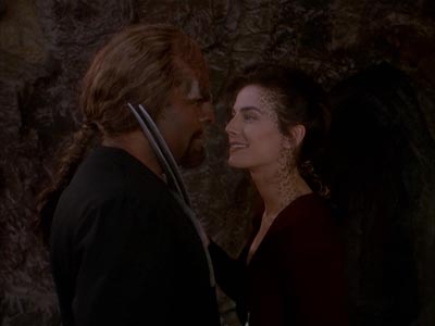 Star Trek: Deep Space Nine Screencaps "The Sons of Mogh" (S4:E15)