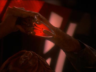 Star Trek: Deep Space Nine Screencaps "The Sons of Mogh" (S4:E15)