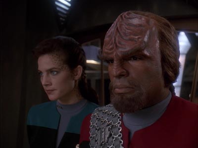 Star Trek: Deep Space Nine Screencaps "The Sons of Mogh" (S4:E15)