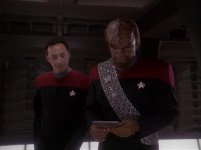 Star Trek: Deep Space Nine Screencaps "The Sons of Mogh" (S4:E15)