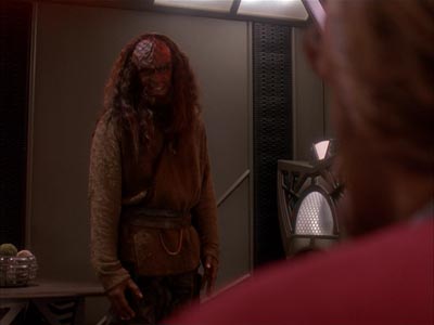 Star Trek: Deep Space Nine Screencaps "The Sons of Mogh" (S4:E15)