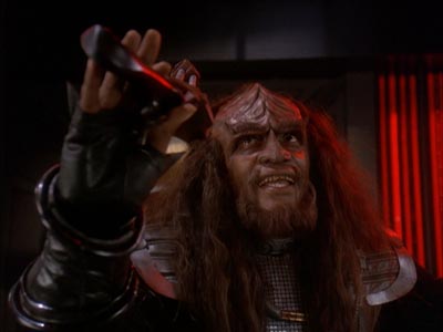 Star Trek: Deep Space Nine Screencaps "The Sons of Mogh" (S4:E15)