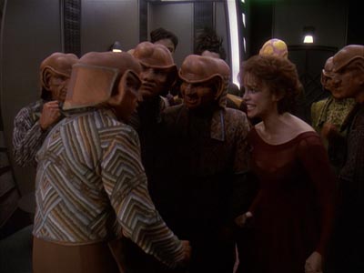 Star Trek: Deep Space Nine Screencaps "Bar Association" (S4:E16)