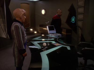 Star Trek: Deep Space Nine Screencaps "Bar Association" (S4:E16)