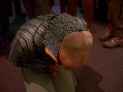 Star Trek: Deep Space Nine Screencaps "Bar Association" (S4:E16)