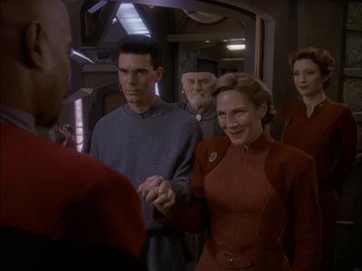 Star Trek: Deep Space Nine Screencaps "Accession" (S4:E17)