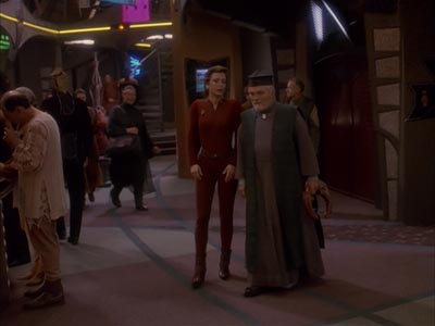 Star Trek: Deep Space Nine Screencaps "Accession" (S4:E17)