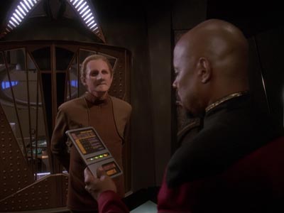 Star Trek: Deep Space Nine Screencaps "Rules of Engagement" (S4:E18)