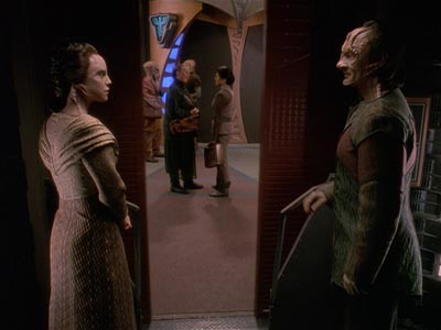 Star Trek: Deep Space Nine Screencaps "For the Cause" (S4:E22)
