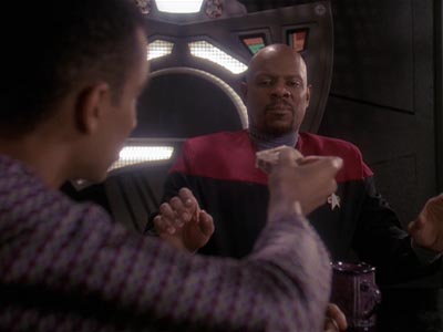 Star Trek: Deep Space Nine Screencaps "For the Cause" (S4:E22)
