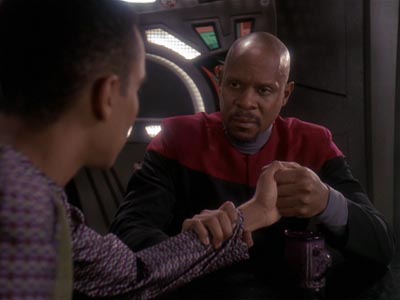 Star Trek: Deep Space Nine Screencaps "For the Cause" (S4:E22)