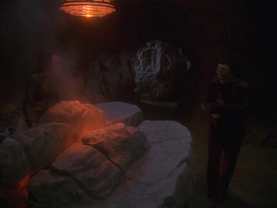 Star Trek: Deep Space Nine Screencaps "For the Cause" (S4:E22)