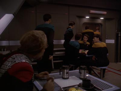 Star Trek: Deep Space Nine Screencaps "To the Death" (S4:E23)