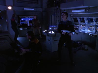Star Trek: Deep Space Nine Screencaps "To the Death" (S4:E23)